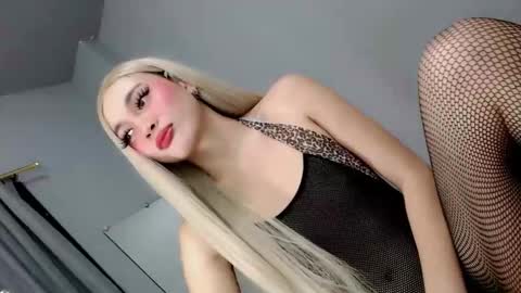 Snapshot of sultrybadbabe chatting on 14, 10, 2025 sultrybadbabe online show from 14, 10, 2025