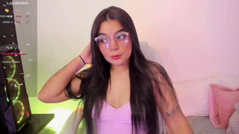 Snapshot of sumersunsett chatting on 3, 2, 2025 sumersunsett online show from 3, 2, 2025