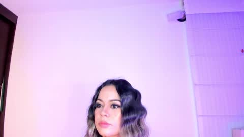 Snapshot of summer_holiday chatting on 8, 12, 2024 OnlyFans summer holiday online show from 8, 12, 2024