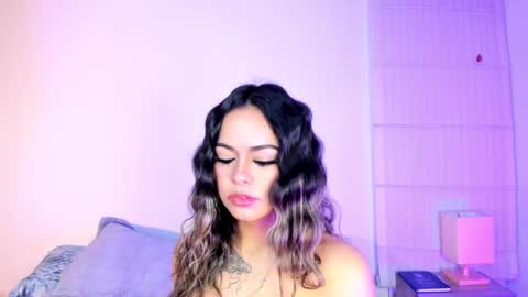 Snapshot of summer_holiday chatting on 12, 12, 2024 OnlyFans summer holiday online show from 12, 12, 2024