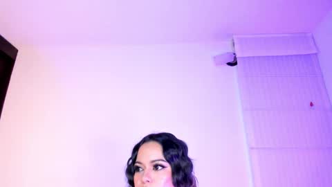 Snapshot of summer_holiday chatting on 14, 12, 2024 OnlyFans summer holiday online show from 14, 12, 2024