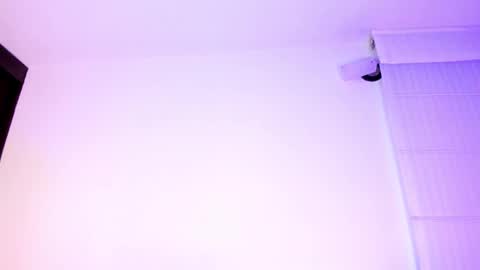 Snapshot of summer_holiday chatting on 19, 12, 2024 OnlyFans summer holiday online show from 19, 12, 2024