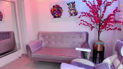 Snapshot of summer_miller chatting on 22, 10, 2025 summer_miller online show from 22, 10, 2025