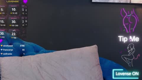 Snapshot of summer_quinn_ chatting on 8, 2, 2025 Deea online show from 8, 2, 2025