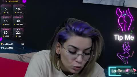 Snapshot of summer_quinn_ chatting on 1, 3, 2025 Deea online show from 1, 3, 2025