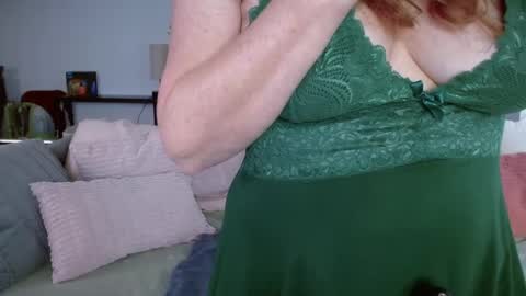SummerKnightzzz online show from 8, 1, 2025