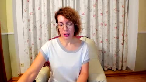 Snapshot of summerliza chatting on 8, 1, 2025 summerliza online show from 8, 1, 2025