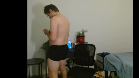 Snapshot of sumvirk04 chatting on 18, 11, 2025 Sum online show from 18, 11, 2025
