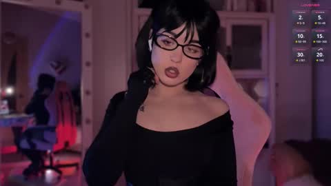 Miss Nelly online show from 14, 11, 2025