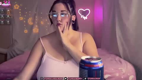 Snapshot of sundaemoon chatting on 23, 9, 2025 sundaemoon online show from 23, 9, 2025