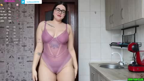 Snapshot of sunflower0907 chatting on 21, 1, 2025 Tina. Im topless model online show from 21, 1, 2025