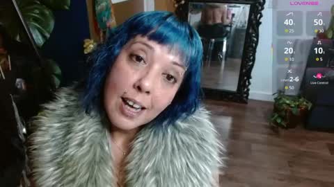 Sunni Knight online show from 8, 5, 2026