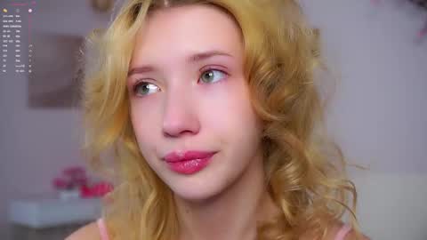 Snapshot of sunnmoonn chatting on 27, 2, 2026 Lily online show from 27, 2, 2026