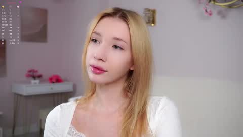 Snapshot of sunnmoonn chatting on 5, 3, 2026 Lily online show from 5, 3, 2026