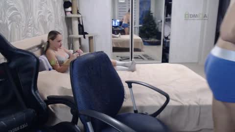 Snapshot of sunny1girl chatting on 26, 12, 2024 Alice and Sergey online show from 26, 12, 2024