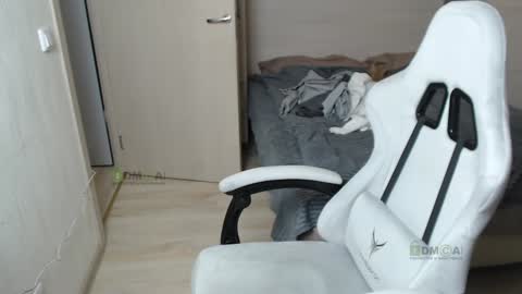 Snapshot of sunny1girl chatting on 3, 2, 2025 Alice and Sergey online show from 3, 2, 2025
