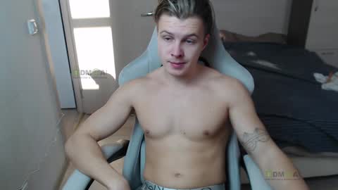 Snapshot of sunny1girl chatting on 7, 2, 2025 Alice and Sergey online show from 7, 2, 2025