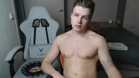 Snapshot of sunny1girl chatting on 14, 2, 2025 Alice and Sergey online show from 14, 2, 2025