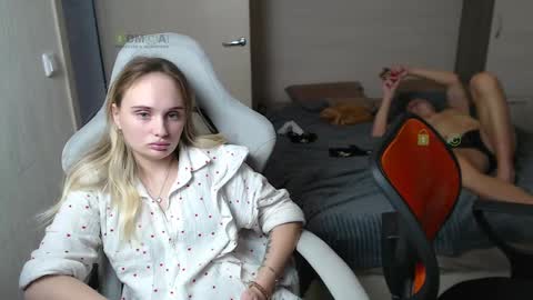 Snapshot of sunny1girl chatting on 2, 3, 2025 Alice and Sergey online show from 2, 3, 2025
