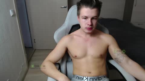 Snapshot of sunny1girl chatting on 5, 3, 2025 Alice and Sergey online show from 5, 3, 2025