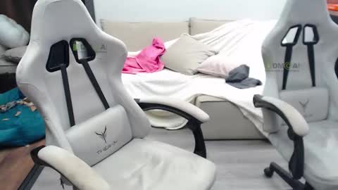 Snapshot of sunny1girl chatting on 21, 9, 2025 Alice and Sergey online show from 21, 9, 2025