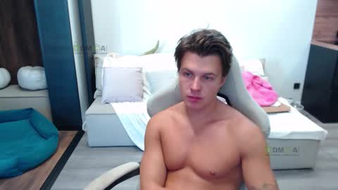 Snapshot of sunny1girl chatting on 7, 10, 2025 Alice and Sergey online show from 7, 10, 2025