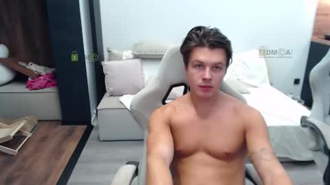 Snapshot of sunny1girl chatting on 11, 10, 2025 Alice and Sergey online show from 11, 10, 2025