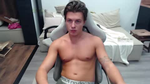 Snapshot of sunny1girl chatting on 12, 10, 2025 Alice and Sergey online show from 12, 10, 2025