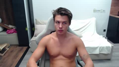 Snapshot of sunny1girl chatting on 14, 10, 2025 Alice and Sergey online show from 14, 10, 2025