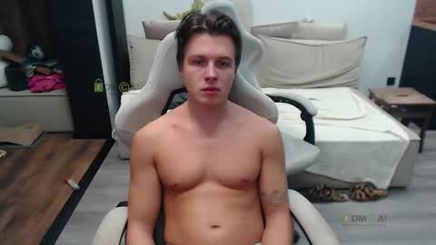 Snapshot of sunny1girl chatting on 30, 10, 2025 Alice and Sergey online show from 30, 10, 2025