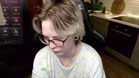 Snapshot of sunny_mood chatting on 23, 5, 2026 sunny mood online show from 23, 5, 2026
