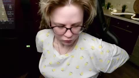 Snapshot of sunny_mood chatting on 24, 5, 2026 sunny mood online show from 24, 5, 2026
