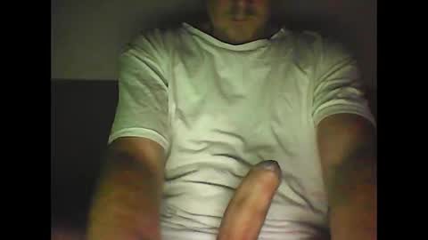 Snapshot of sunnygun0 chatting on 4, 11, 2025 sunnygun0 online show from 4, 11, 2025