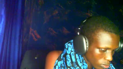 Sunnyblack2 online show from 4, 5, 2026