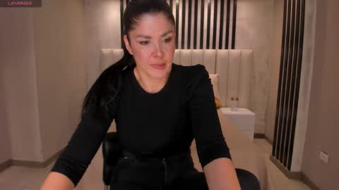 Snapshot of sunnyrivers_ chatting on 17, 1, 2026 Sunny Rivers online show from 17, 1, 2026