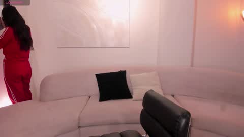 Snapshot of sunnyrivers_ chatting on 8, 3, 2026 Sunny Rivers online show from 8, 3, 2026