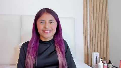 sunnywhitee online show from 14, 5, 2026