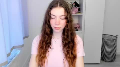 Snapshot of sunshine_bliss chatting on 13, 5, 2026 sunshine_bliss online show from 13, 5, 2026