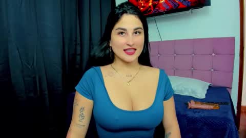 Snapshot of sunshine_uwu22 chatting on 28, 9, 2025 Andrea Rodriguez online show from 28, 9, 2025