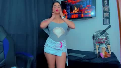 Snapshot of sunshine_uwu22 chatting on 17, 10, 2025 Andrea Rodriguez online show from 17, 10, 2025