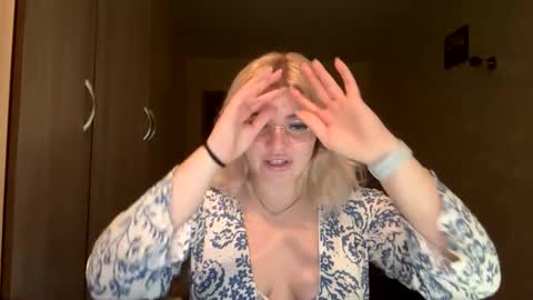 sunshinyflash online show from 11, 11, 2025