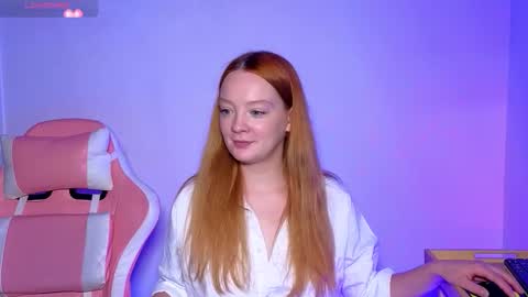 Snapshot of sunshunexxx chatting on 23, 9, 2025 SunShuneXxX online show from 23, 9, 2025