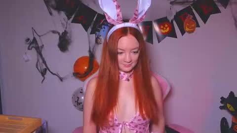 Snapshot of sunshunexxx chatting on 30, 10, 2025 SunShuneXxX online show from 30, 10, 2025