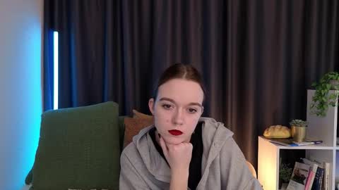 Snapshot of sunylily chatting on 18, 3, 2026 Lilith online show from 18, 3, 2026