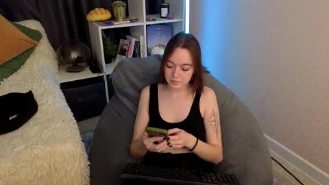 Snapshot of sunylily chatting on 28, 3, 2026 Lilith online show from 28, 3, 2026