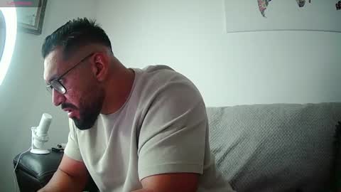 SunytaCouple online show from 2, 8, 2026