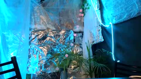 Snapshot of super_jony chatting on 19, 10, 2025 super jony and Marta GMT 1300-1800 every day online show from 19, 10, 2025