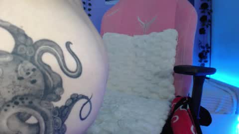 Snapshot of superbdolls chatting on 22, 2, 2025 Milana Scarlett online show from 22, 2, 2025