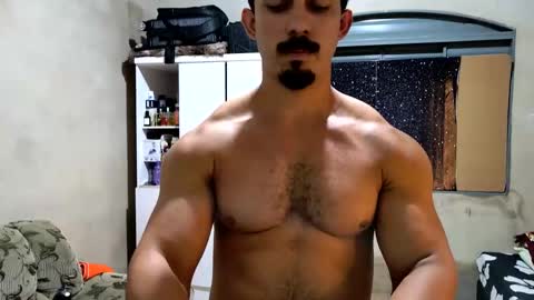 Snapshot of superbigmr chatting on 1, 4, 2026 james online show from 1, 4, 2026