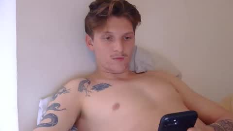 Snapshot of superhardxxxx chatting on 31, 10, 2025 Ctrl My Body online show from 31, 10, 2025